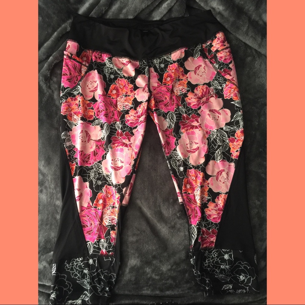 Capri active wear